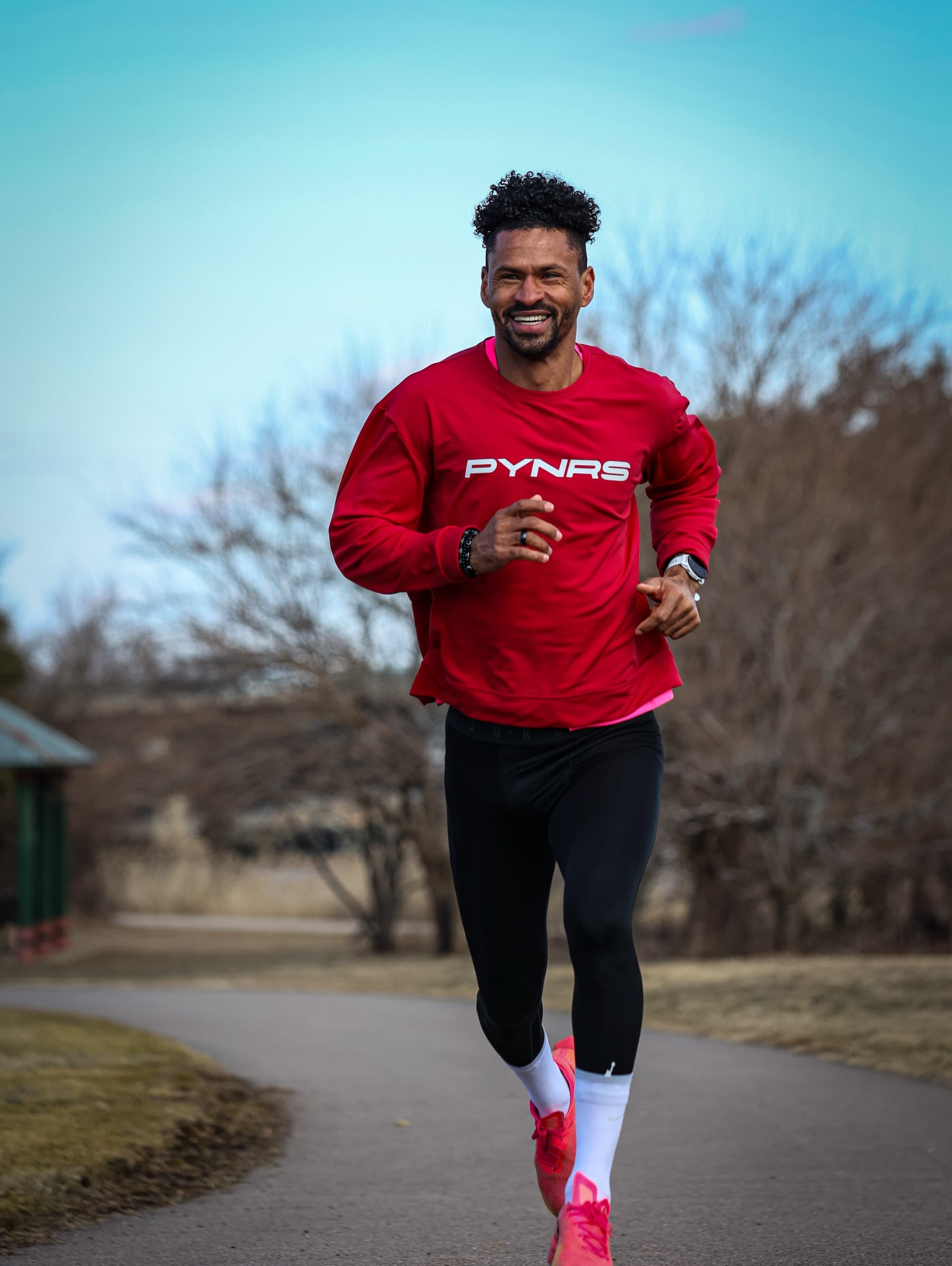 Goals Lopes mid-run, smiling